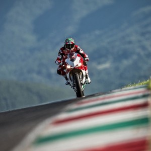 kaiyun官方-双城记，当库里的三分雨遭遇梅西的最后一舞，金州三分雨 vs 巴黎最后一舞，双城记的史诗交汇